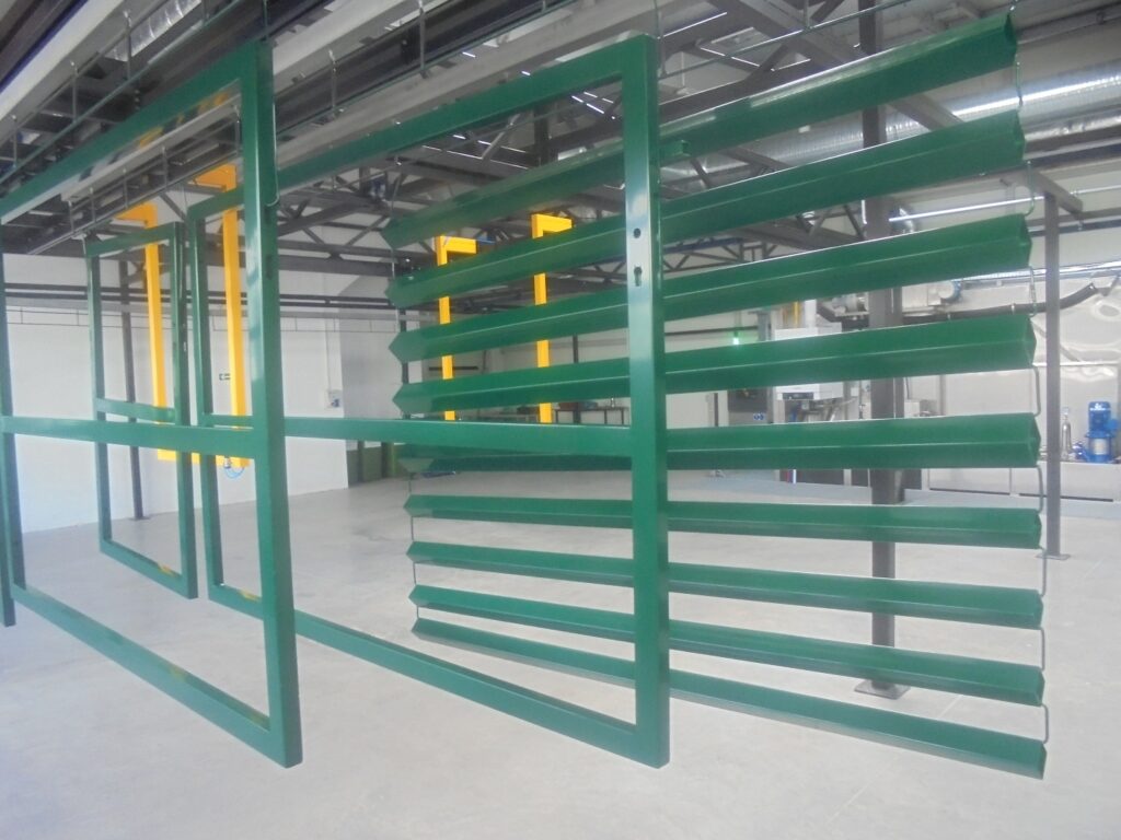 4. Malowanie proszkowe elementy ogrodzeń RAL 6005 Powłoki ochronne
